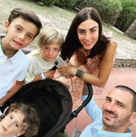 Matteo Bonucci with his family.